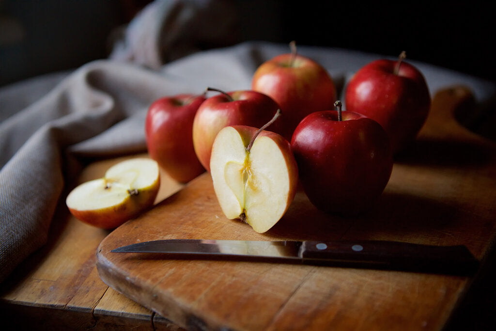 How To Cut An Apple: Simple and Easy Steps